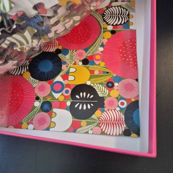 Galison Eyes in the Garden 500 pc Jigsaw Puzzle - Picture 11 of 11